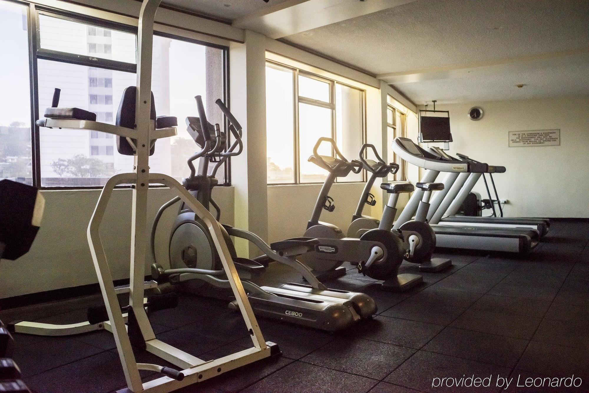 Crown Hotel Port Moresby Zewnętrze zdjęcie