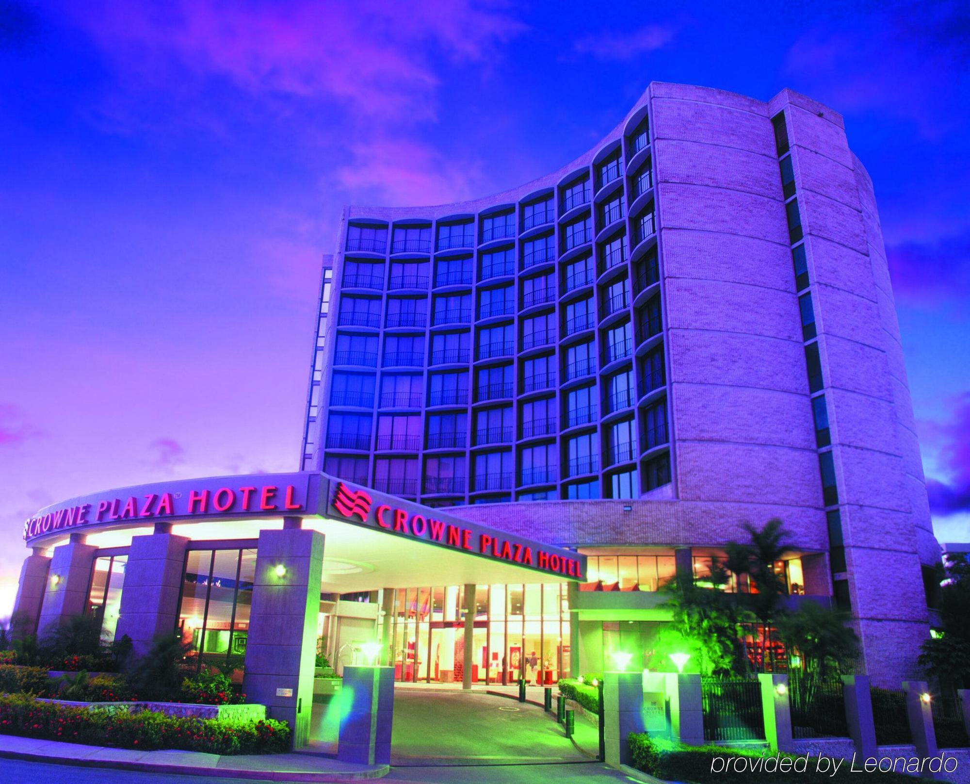 Crown Hotel Port Moresby Zewnętrze zdjęcie