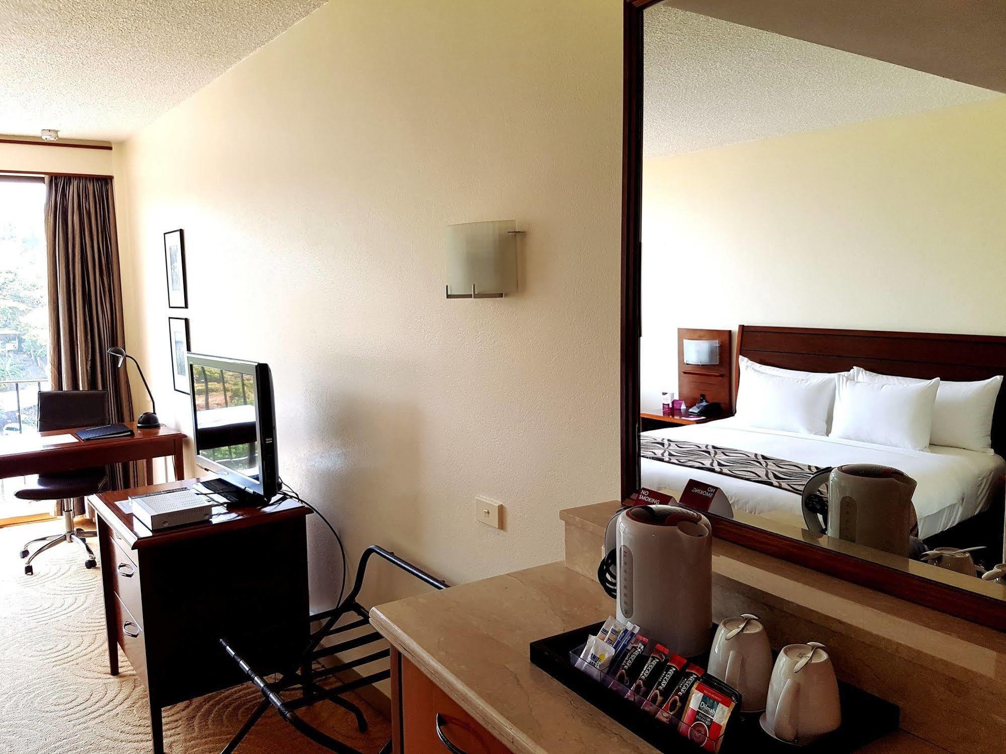 Crown Hotel Port Moresby Zewnętrze zdjęcie